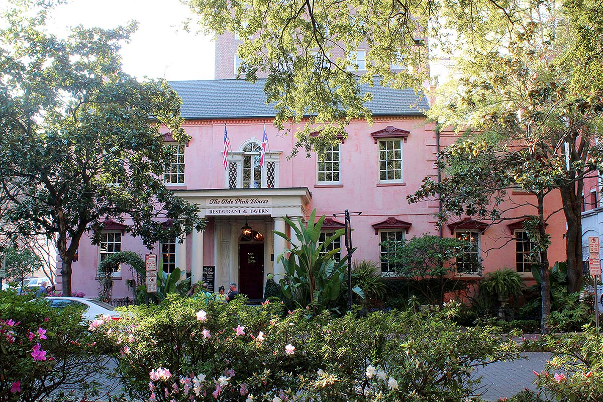 Olde Pink House 