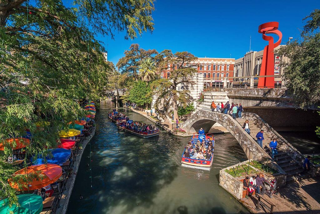 Discover San Antonio River Walk: History, Sights & Activities