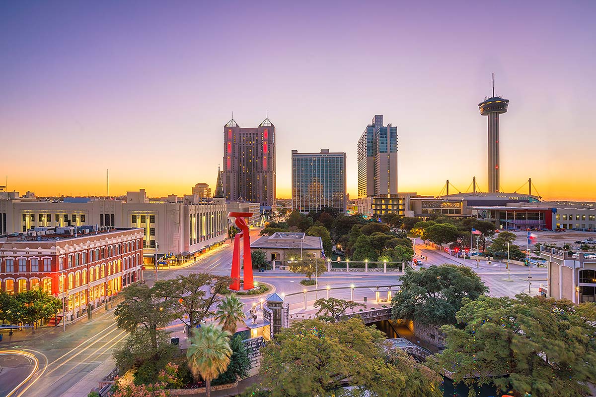 Downtown San Antonio: History, Must-See Sights & Local Tips