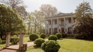 The Belle Meade Plantation: A Look Back in Time - Visit Belle Meade Plantation in Nashville - elegant mansion with stunning gardens and rich history