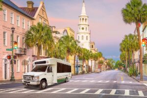 charleston trolley driving down broad street